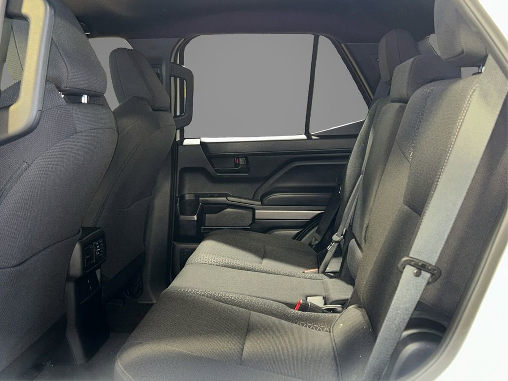 Used 2025 Toyota 4Runner SR5 image 10