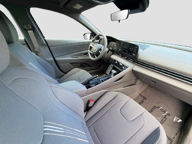 Certified 2026 Hyundai Elantra Sport FWD image 27