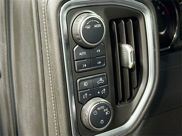 Used 2020 Chevrolet Silverado 1500 RST image 12