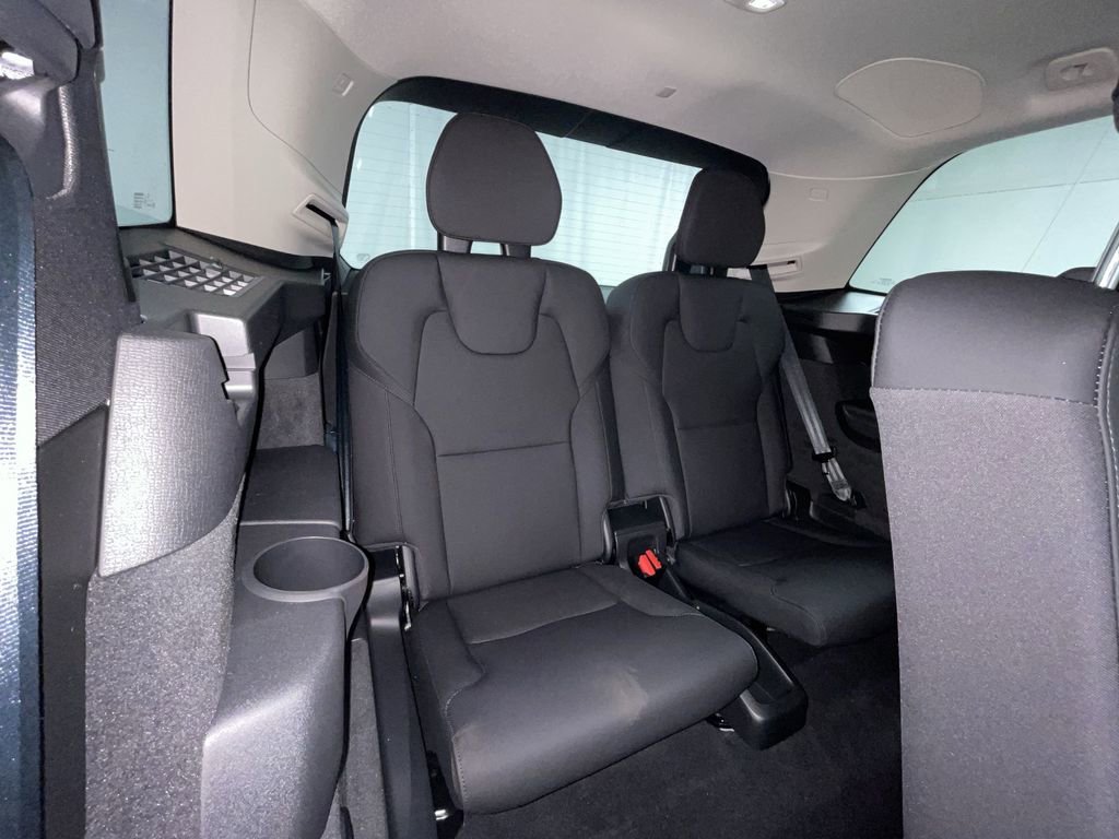 New 2026 Volvo XC90 B6 Plus w/ Protection Package Premier image 14