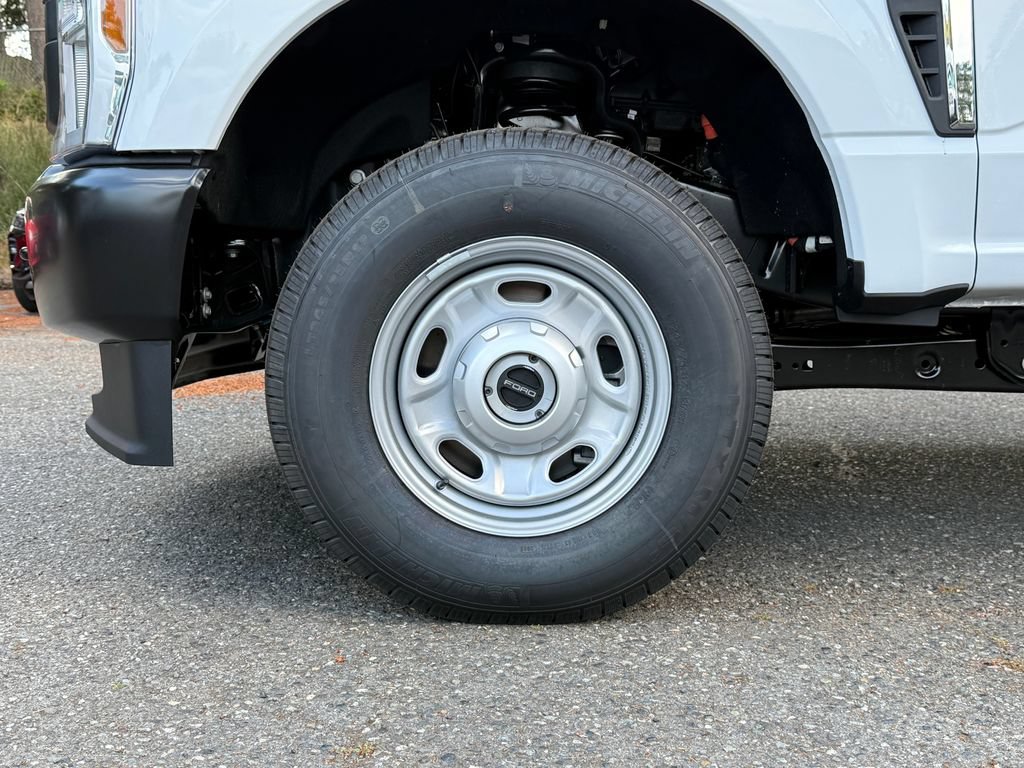 New 2026 Ford F250 XL AWD/4WD image 27
