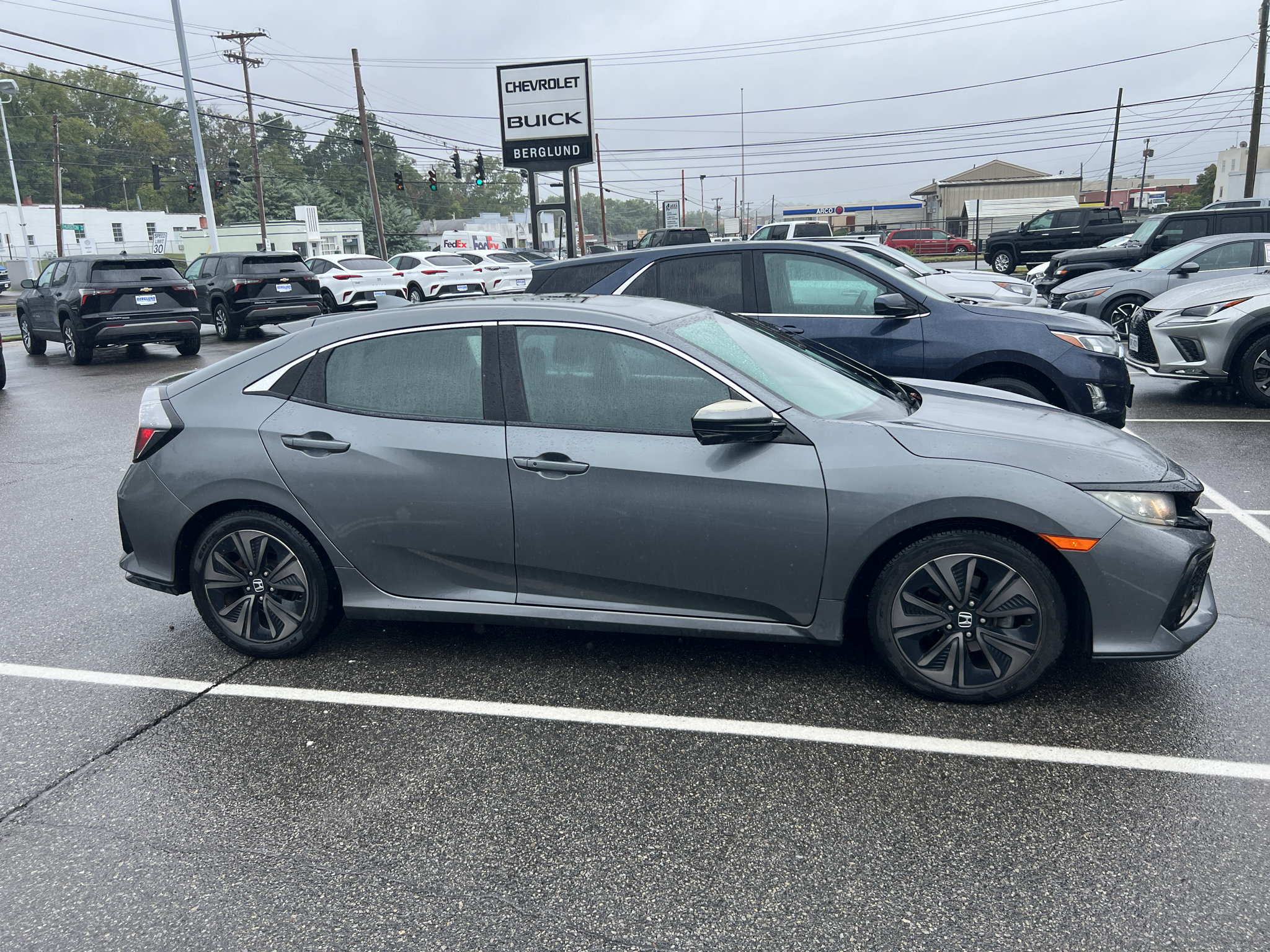 Used 2018 Honda Civic EX image 4