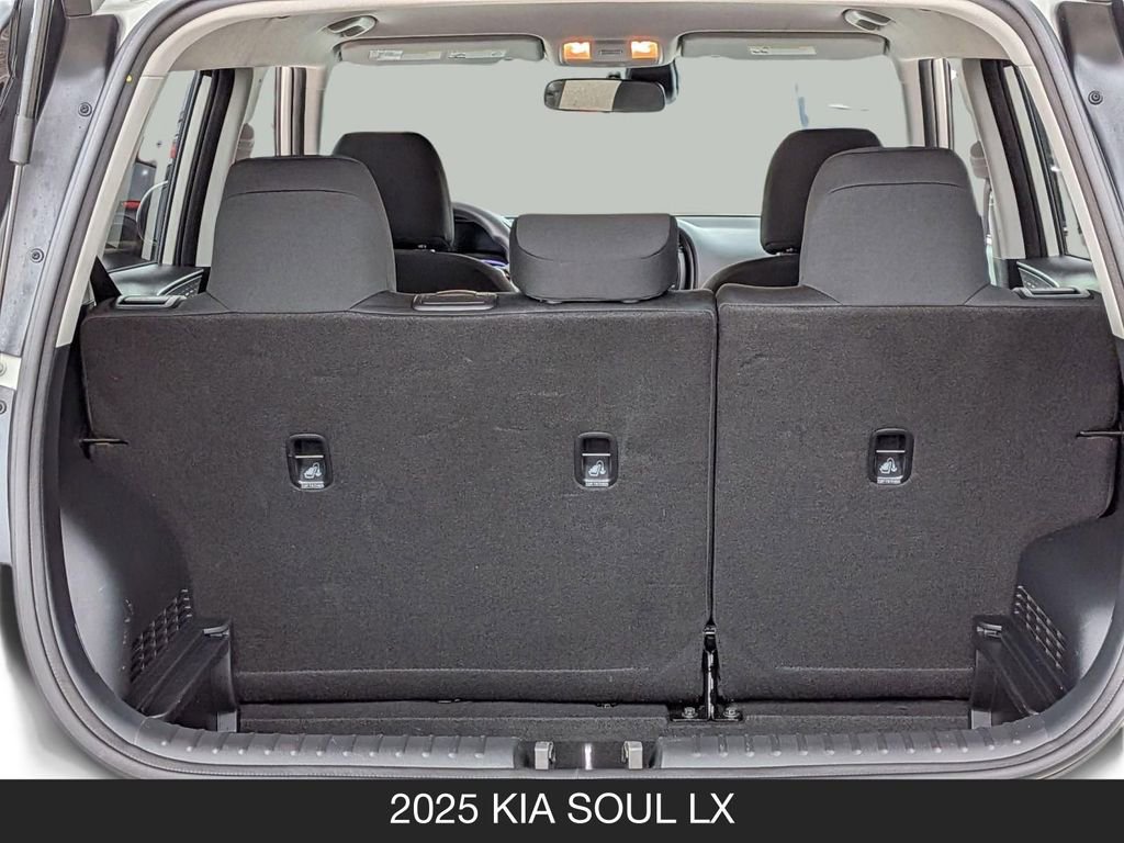 Used 2025 Kia Soul LX w/ LX Technology Package FWD image 22