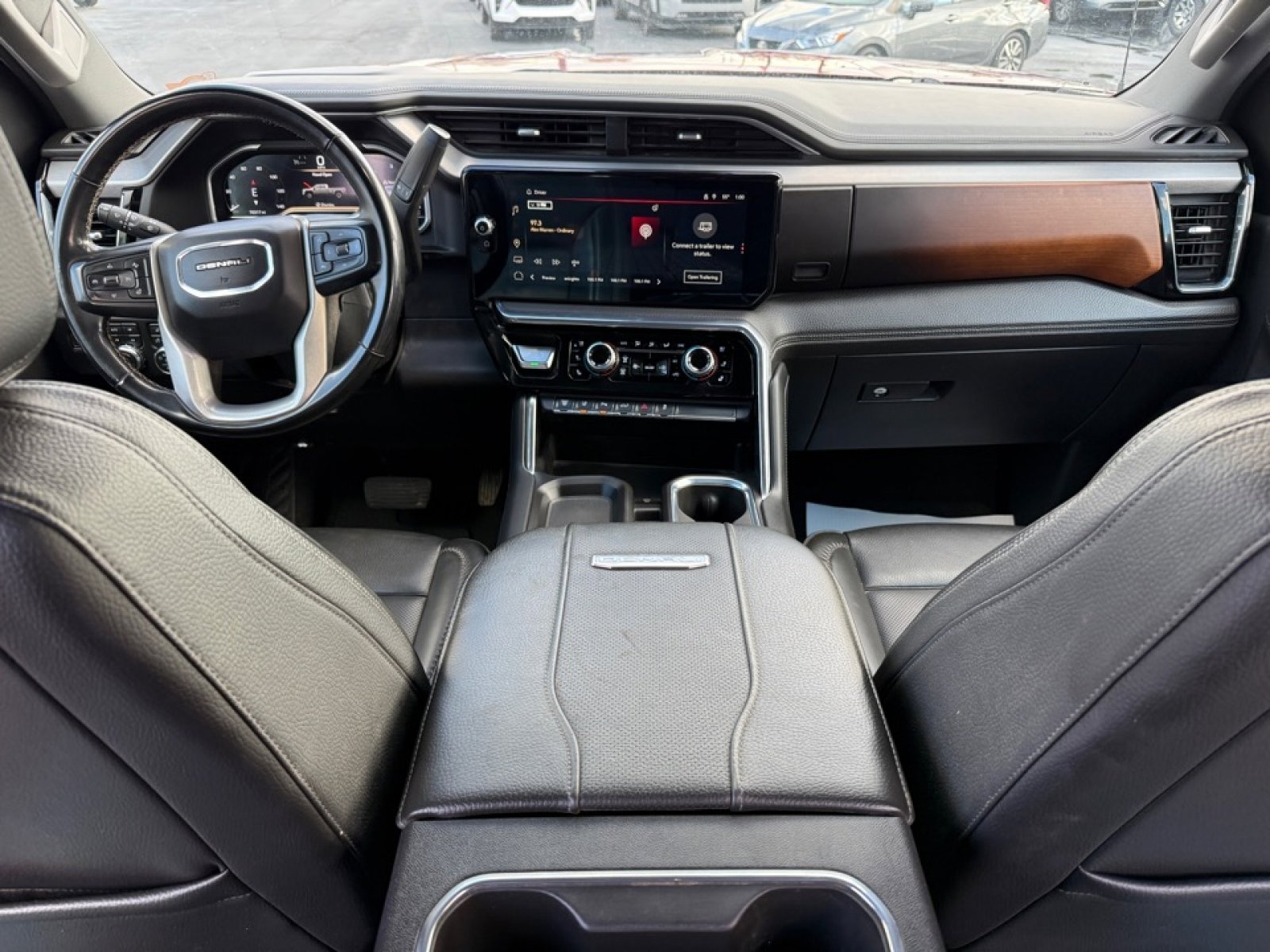 Used 2024 GMC Sierra 3500 Denali w/ Technology Package image 19