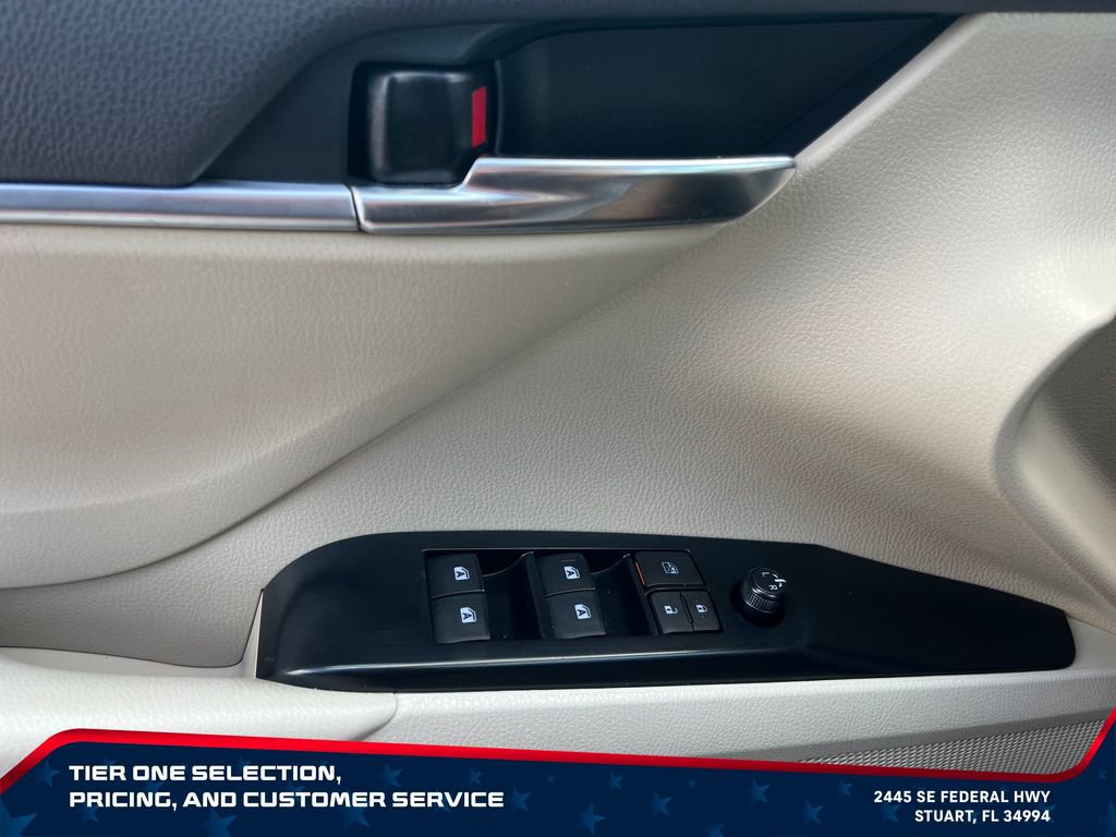 Used 2020 Toyota Camry LE FWD image 16