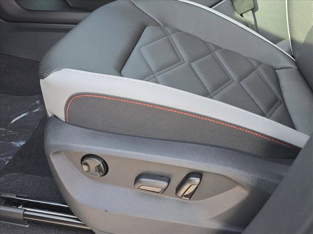 New 2026 Volkswagen Atlas Peak Edition AWD/4WD image 11
