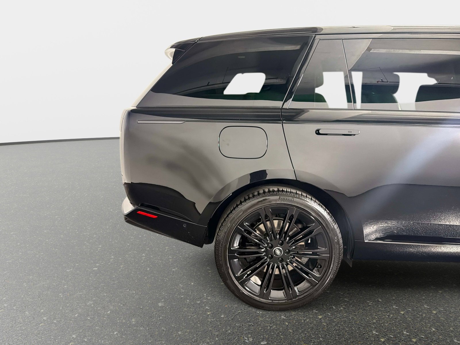 Used 2025 Land Rover Range Rover Long Wheelbase SE image 19