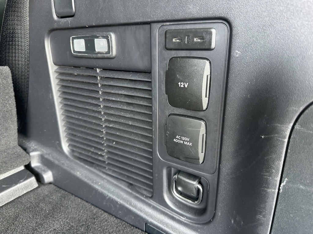 Used 2025 Ford Expedition Active image 48