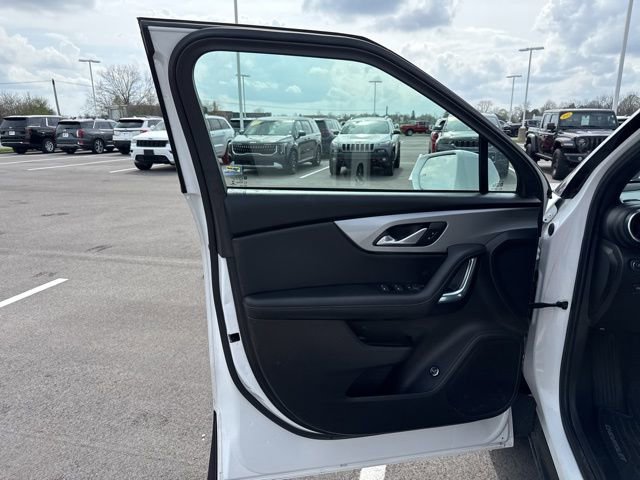 Used 2020 Chevrolet Blazer LT image 13