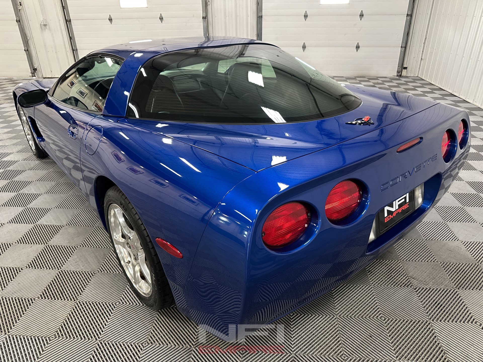 Used 2002 Chevrolet Corvette Coupe w/ Preferred Equipment Group2 RWD image 10