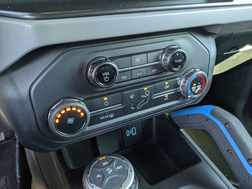 Certified 2022 Ford Bronco Black Diamond image 25