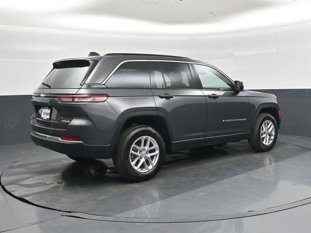 New 2026 Jeep Grand Cherokee Laredo X AWD/4WD image 3