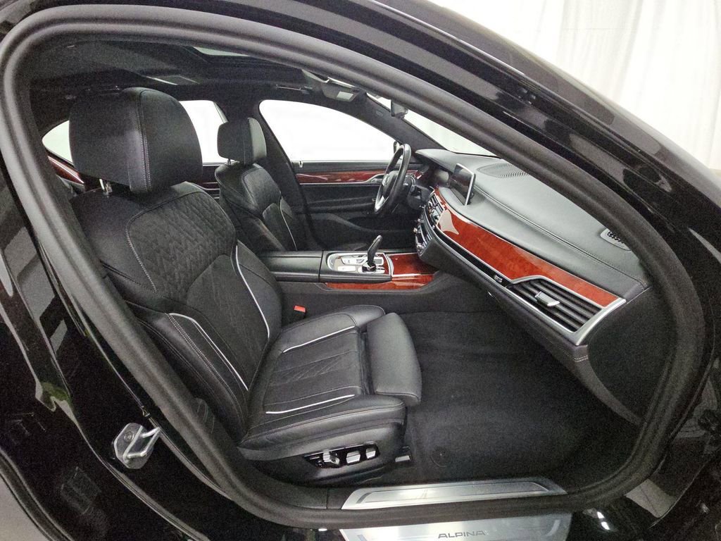 Used 2022 BMW ALPINA B7 xDrive ALPINA B7 xDrive w/ Luxury Rear Seating Package image 11