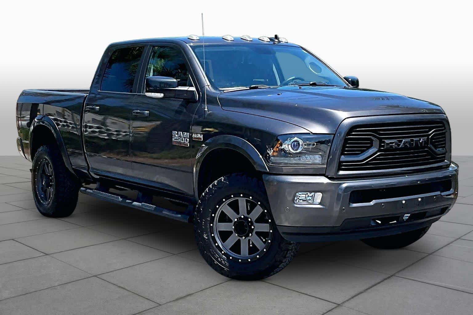 Used 2018 RAM 2500 Laramie w/ Sport Appearance Group AWD/4WD image 3