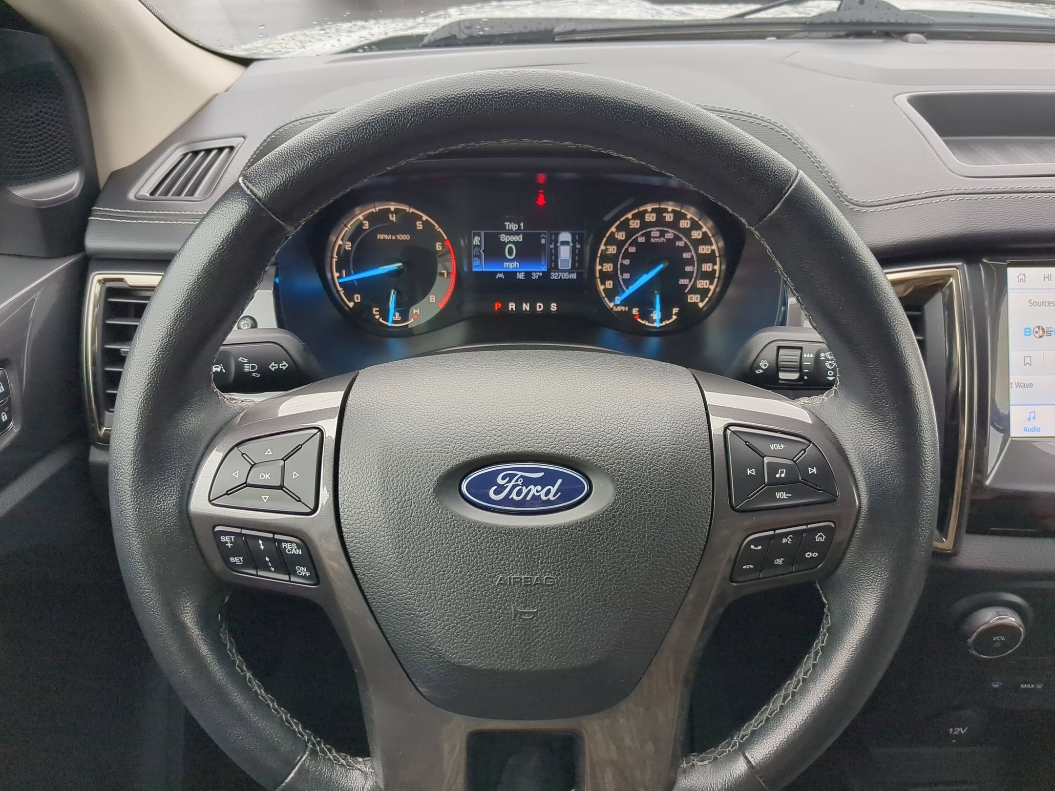 Used 2023 Ford Ranger Lariat w/ FX4 Off-Road Package image 15