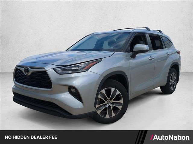 Used 2021 Toyota Highlander XLE