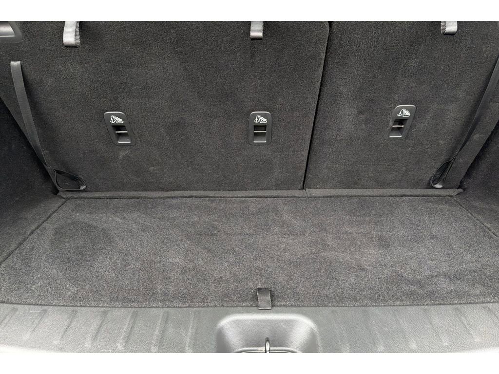 Used 2024 Nissan Pathfinder SV FWD image 18