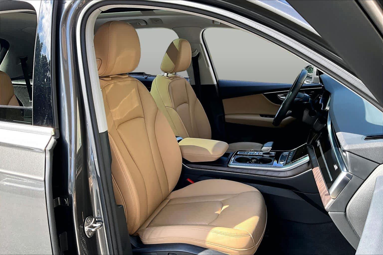 Used 2020 Audi Q7 3.0T Premium Plus AWD/4WD image 9
