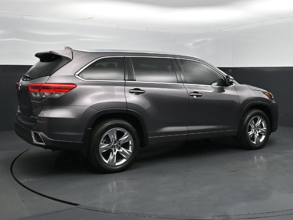 Used 2019 Toyota Highlander Limited AWD/4WD image 7