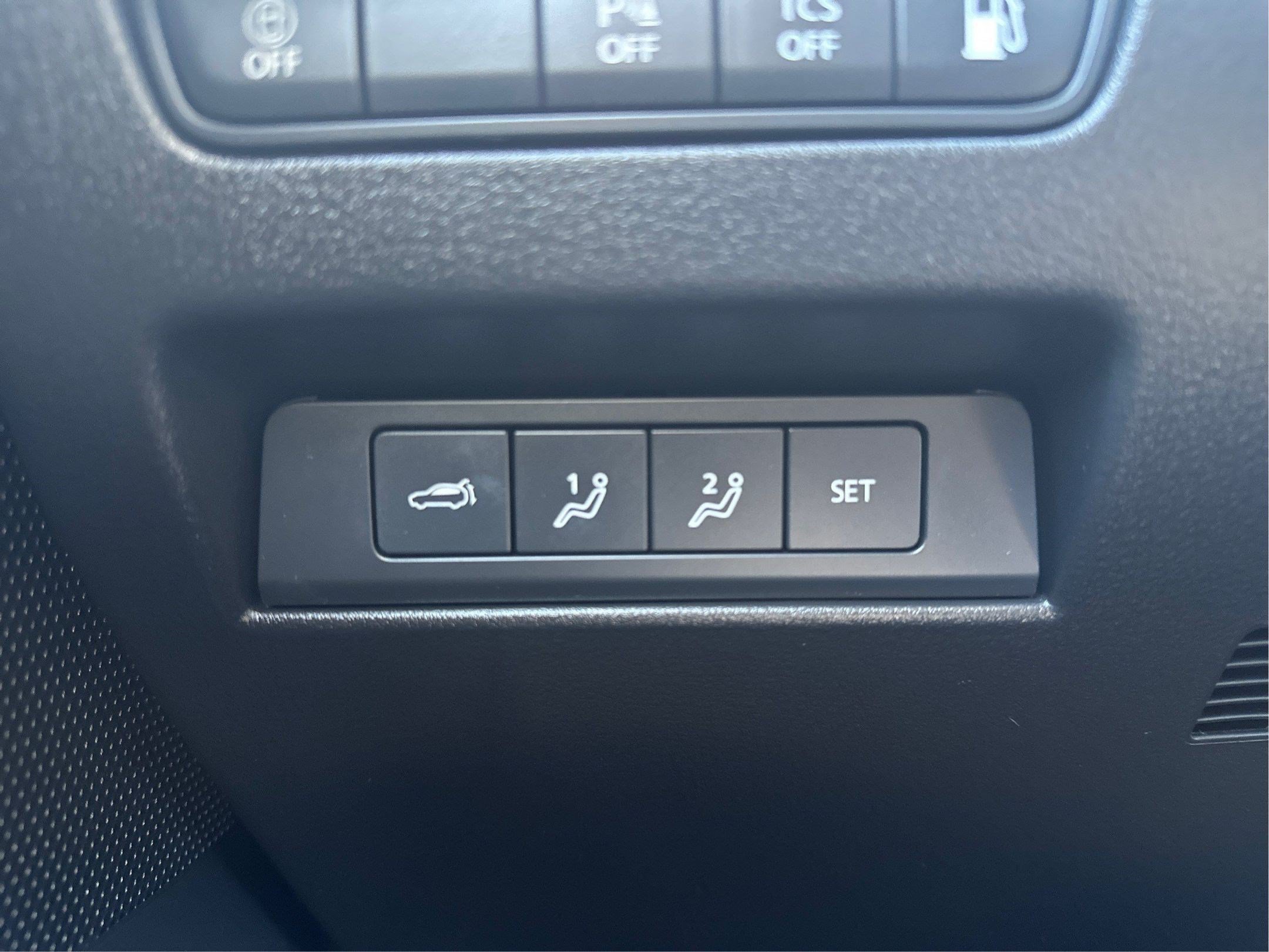 Used 2024 MAZDA CX-90 Plug-In Hybrid w/ Premium Pkg AWD/4WD image 24