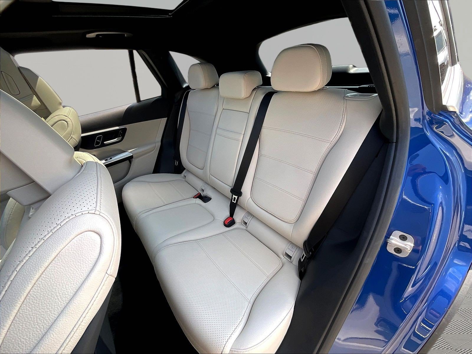 Used 2026 Mercedes-Benz GLC 300 4MATIC image 22