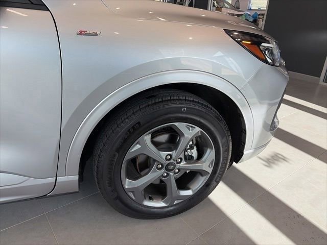 Used 2023 Ford Escape ST-Line Select w/ Tech Pack #1 AWD/4WD image 49