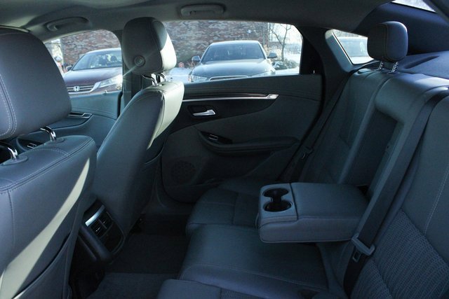 Used 2019 Chevrolet Impala LT image 20