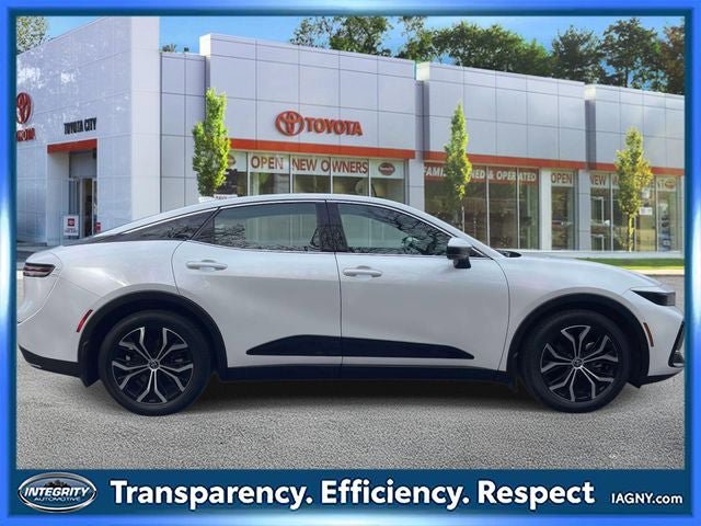Used 2023 Toyota Crown AWD/4WD image 5