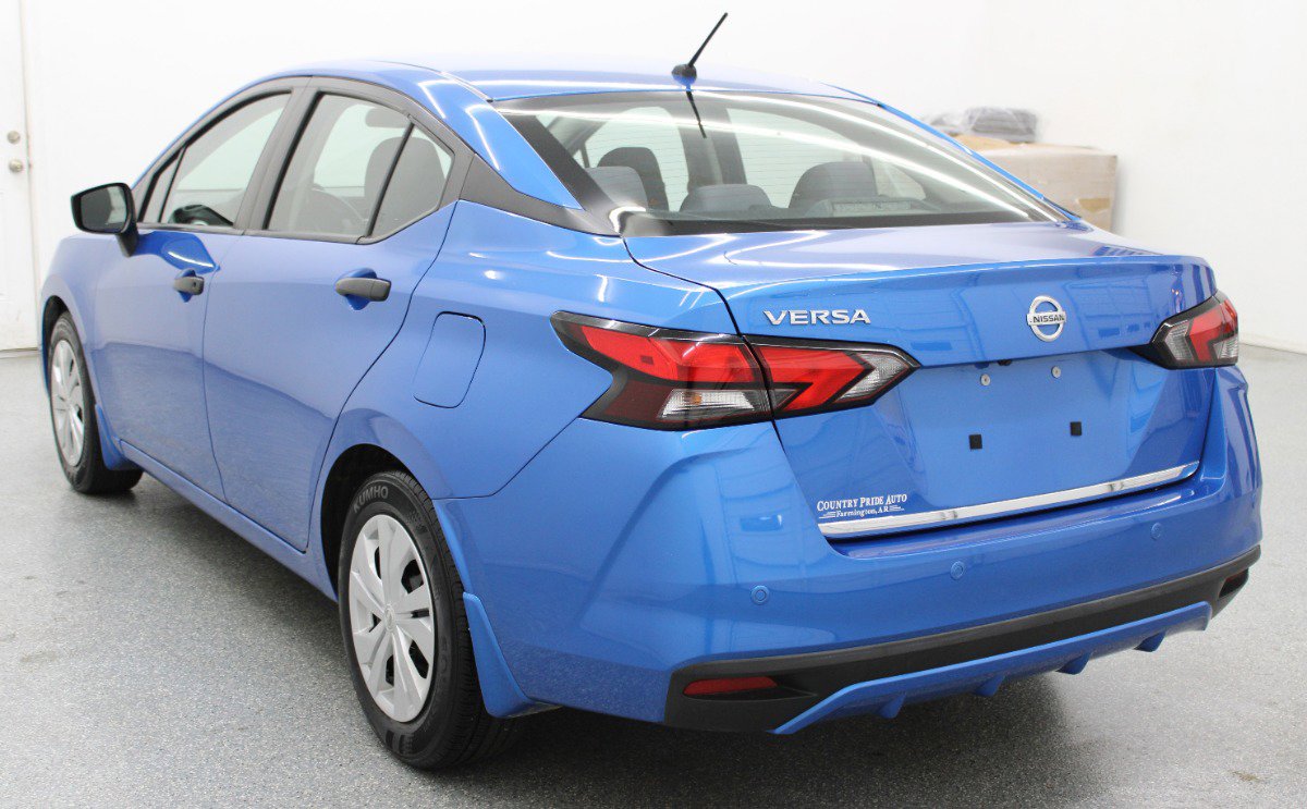 Used 2021 Nissan Versa S w/ Trunk Package image 6