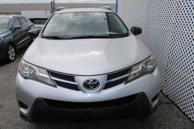Used 2015 Toyota RAV4 LE FWD image 3