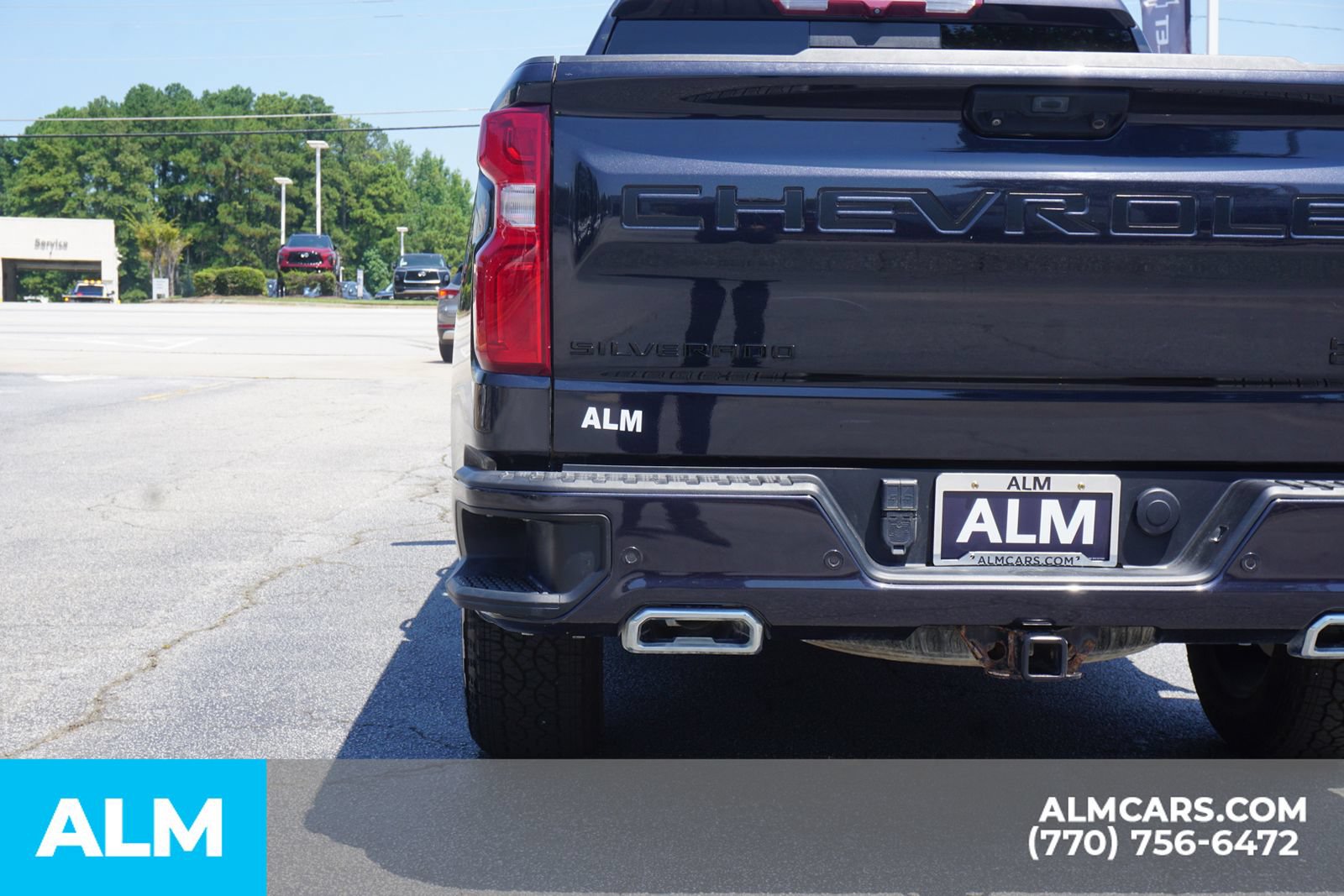 Used 2023 Chevrolet Silverado 1500 High Country w/ High Country Premium Package AWD/4WD image 16