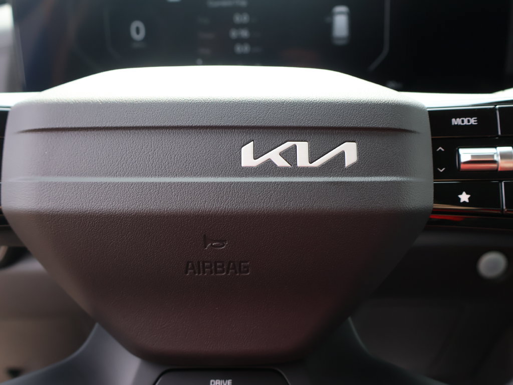 New 2027 Kia Carnival SX FWD image 24