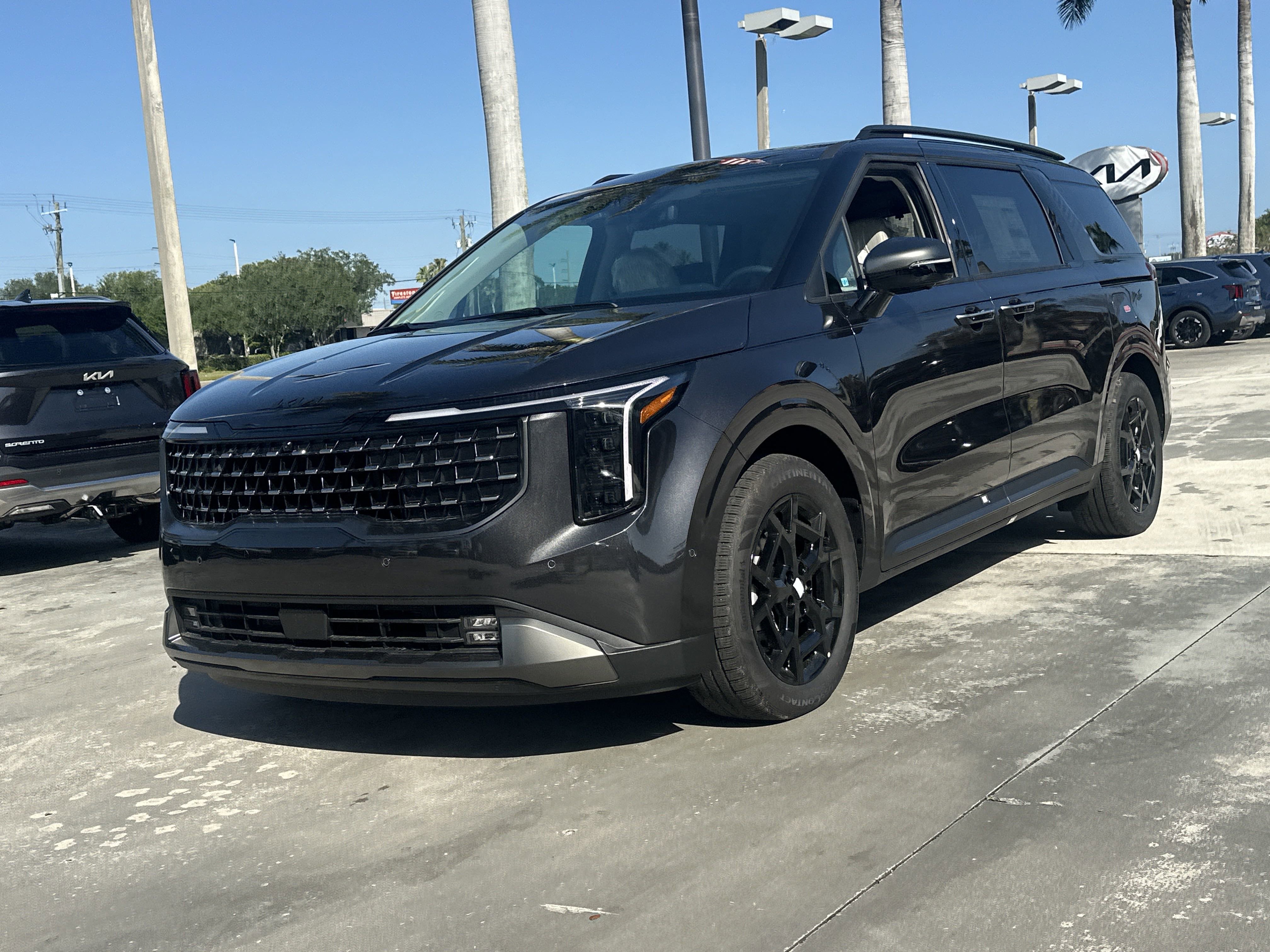 New 2025 Kia Carnival SX Prestige image 2