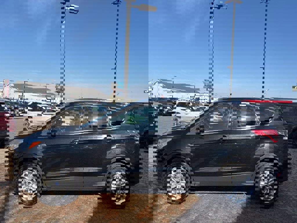 Used 2015 Ford Escape SE image 8