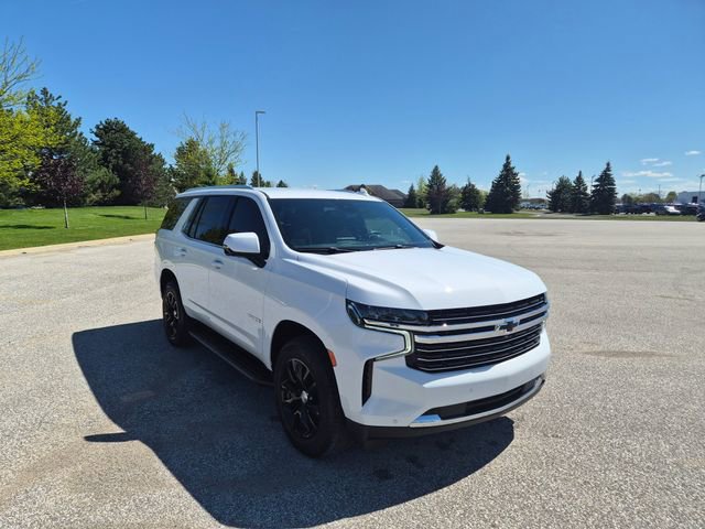 Used 2024 Chevrolet Tahoe LT w/ Luxury Package AWD/4WD image 2