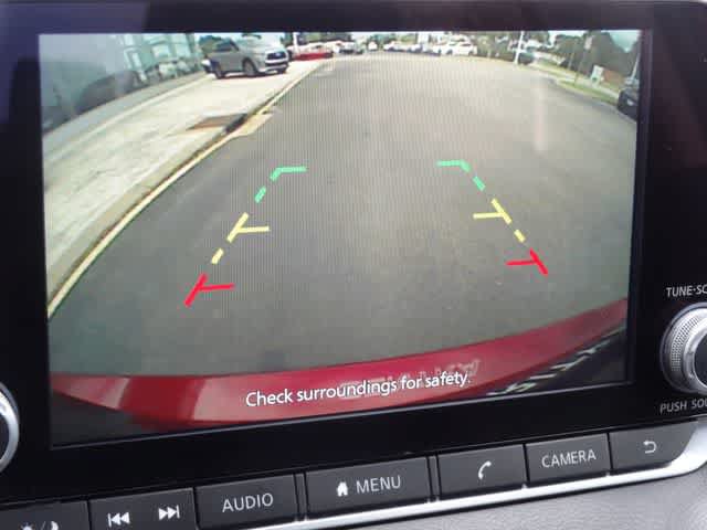 Used 2024 Nissan Sentra SV FWD image 25