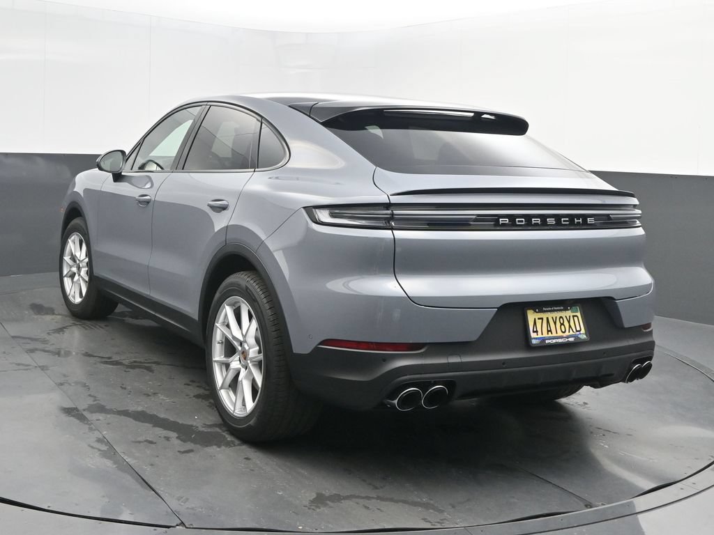 Certified 2026 Porsche Cayenne Coupe AWD/4WD image 3