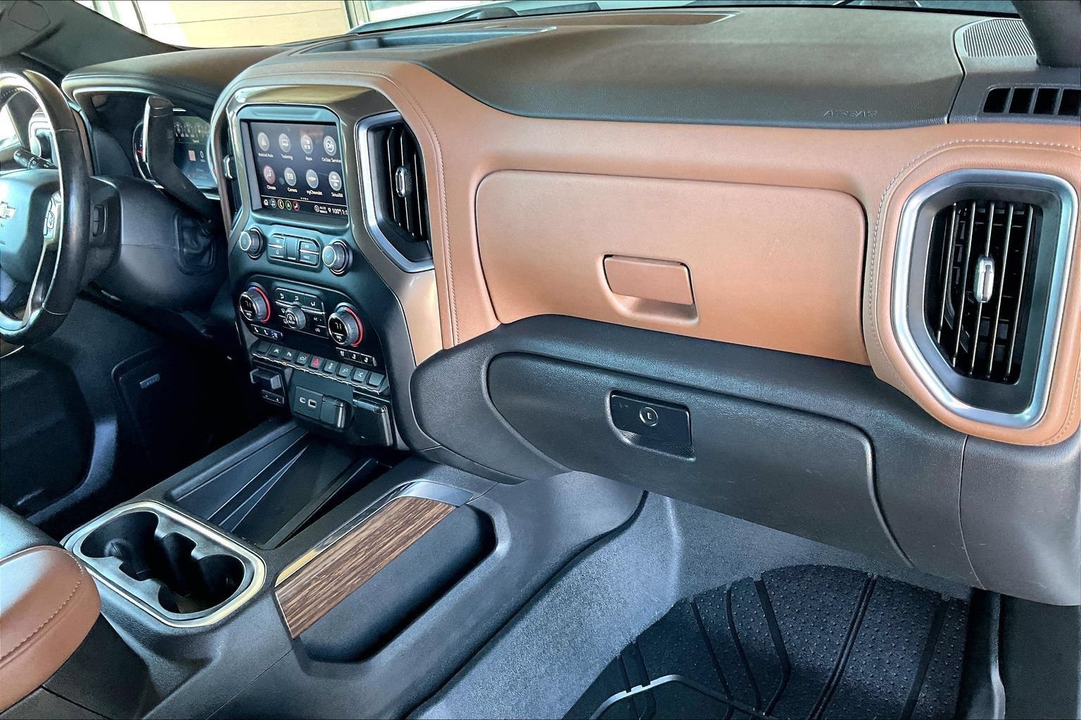 Used 2021 Chevrolet Silverado 1500 High Country AWD/4WD image 22