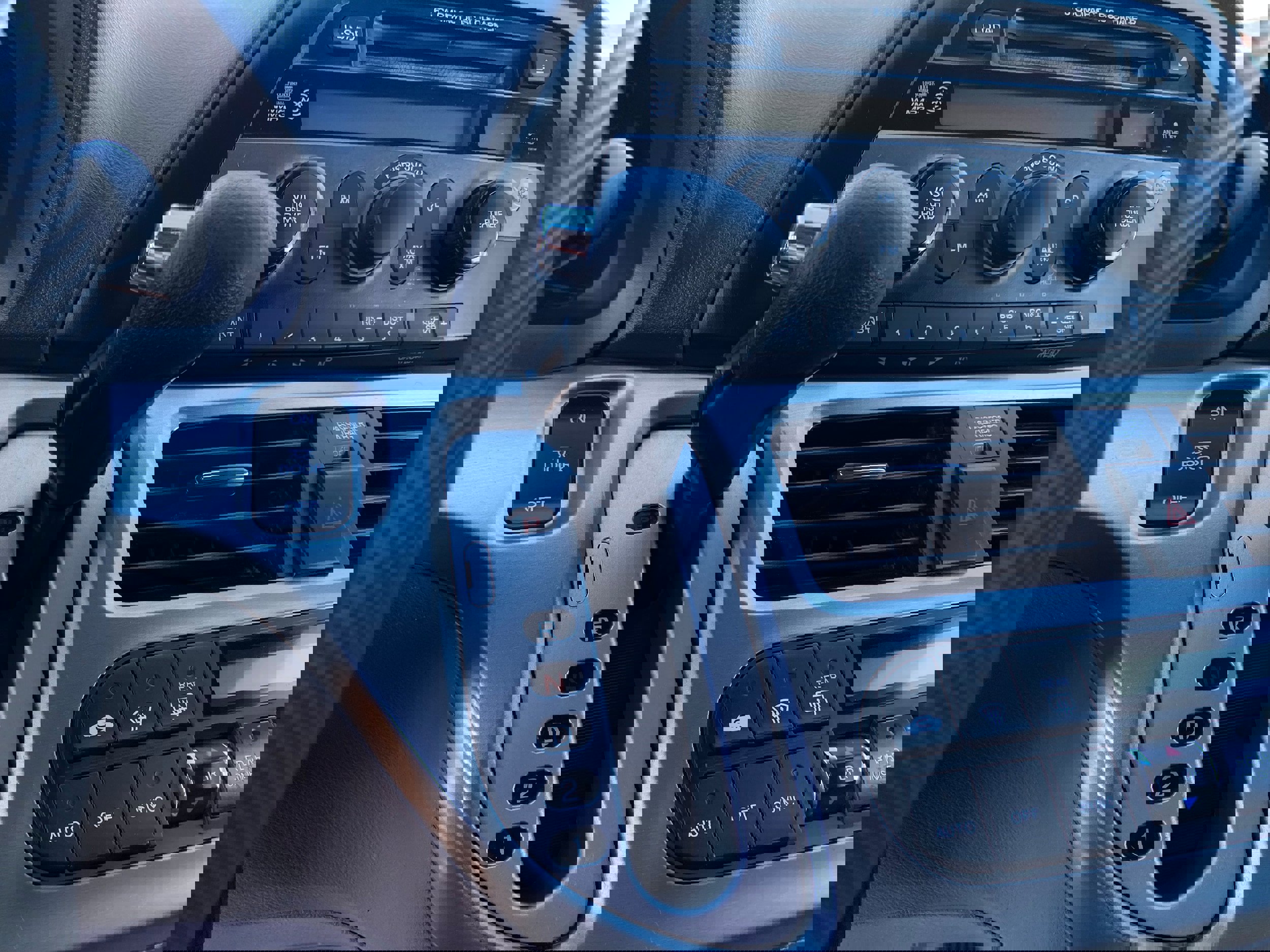 Used 2010 Honda Odyssey EX image 13