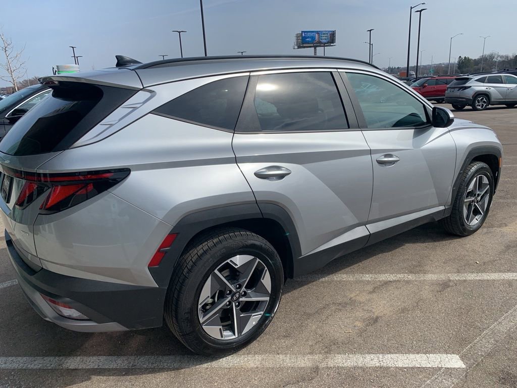 Certified 2025 Hyundai Tucson SEL image 6