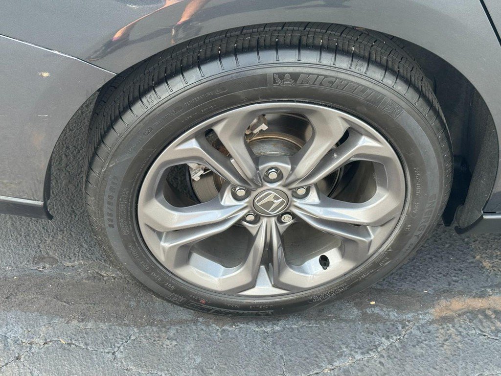Used 2024 Honda Accord EX image 9