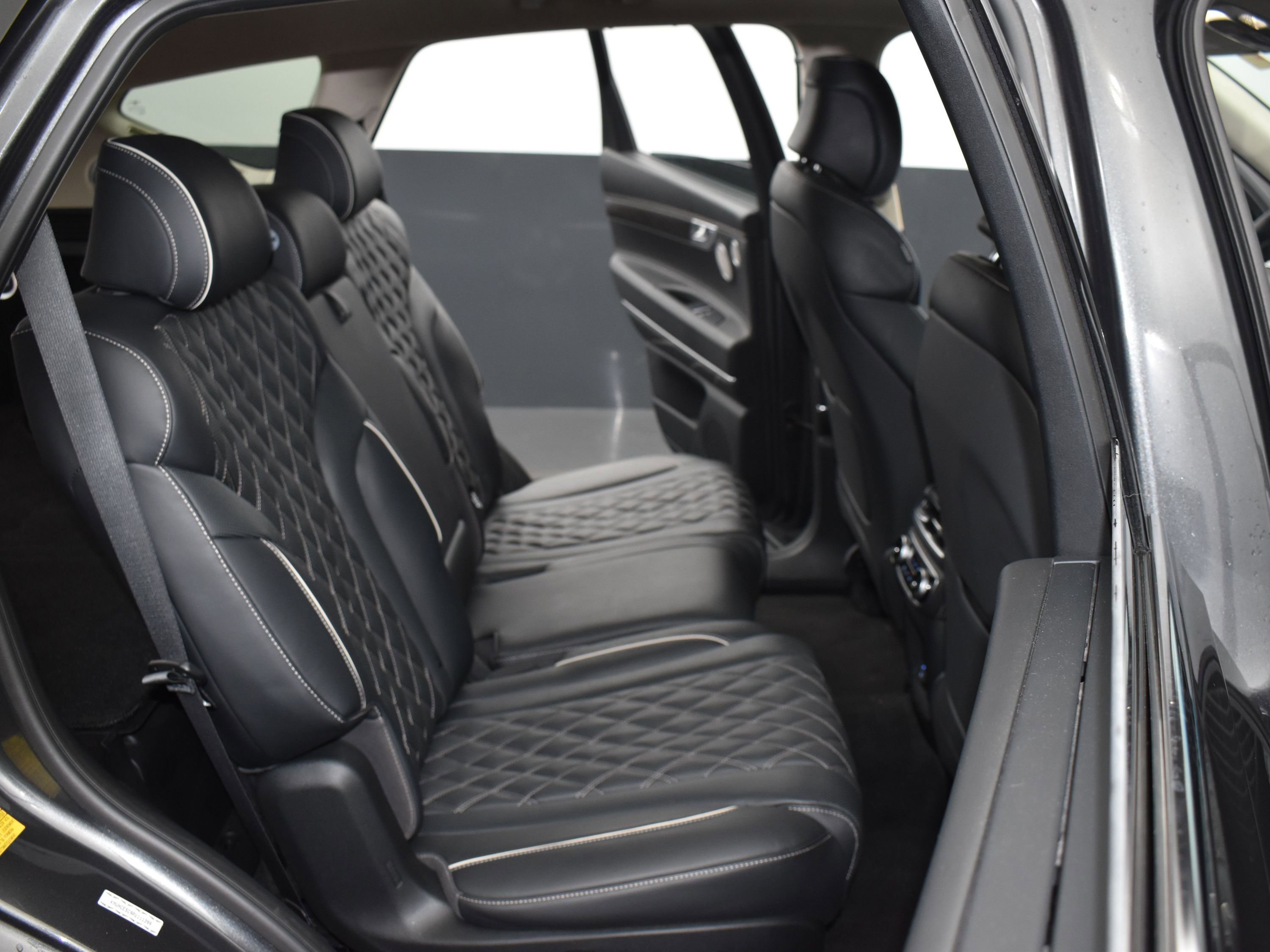 Used 2023 Genesis GV80 3.5T w/ Prestige Package image 26