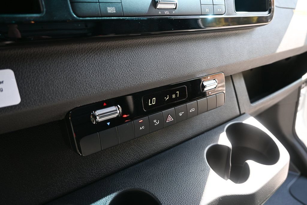 Used 2026 Mercedes-Benz Sprinter 2500 image 15