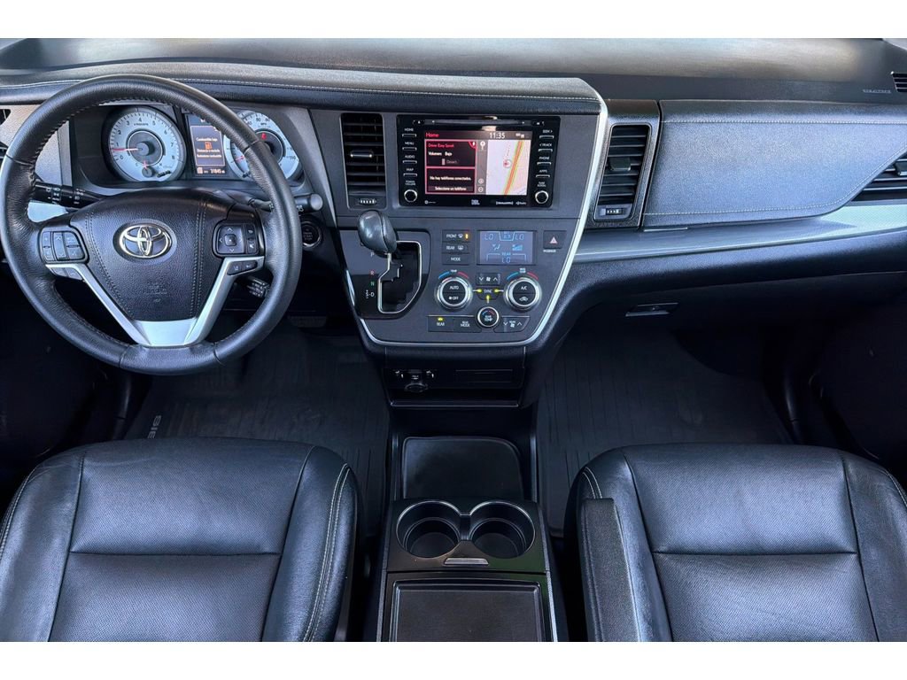 Used 2020 Toyota Sienna SE w/ SE Preferred Package FWD image 15
