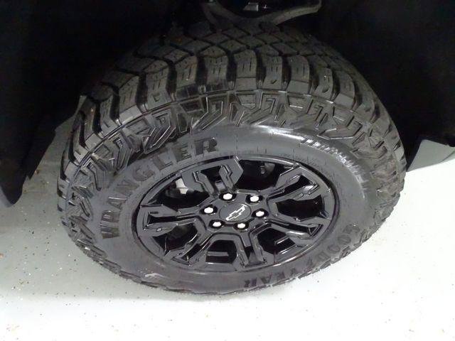 Certified 2024 Chevrolet Silverado 1500 ZR2 w/ Technology Package AWD/4WD image 32