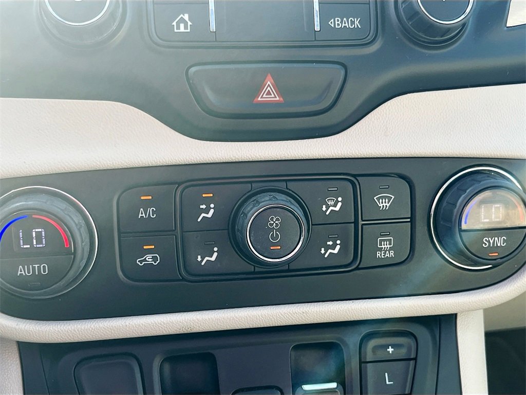 Used 2020 GMC Terrain Denali w/ Denali Premium Package image 16