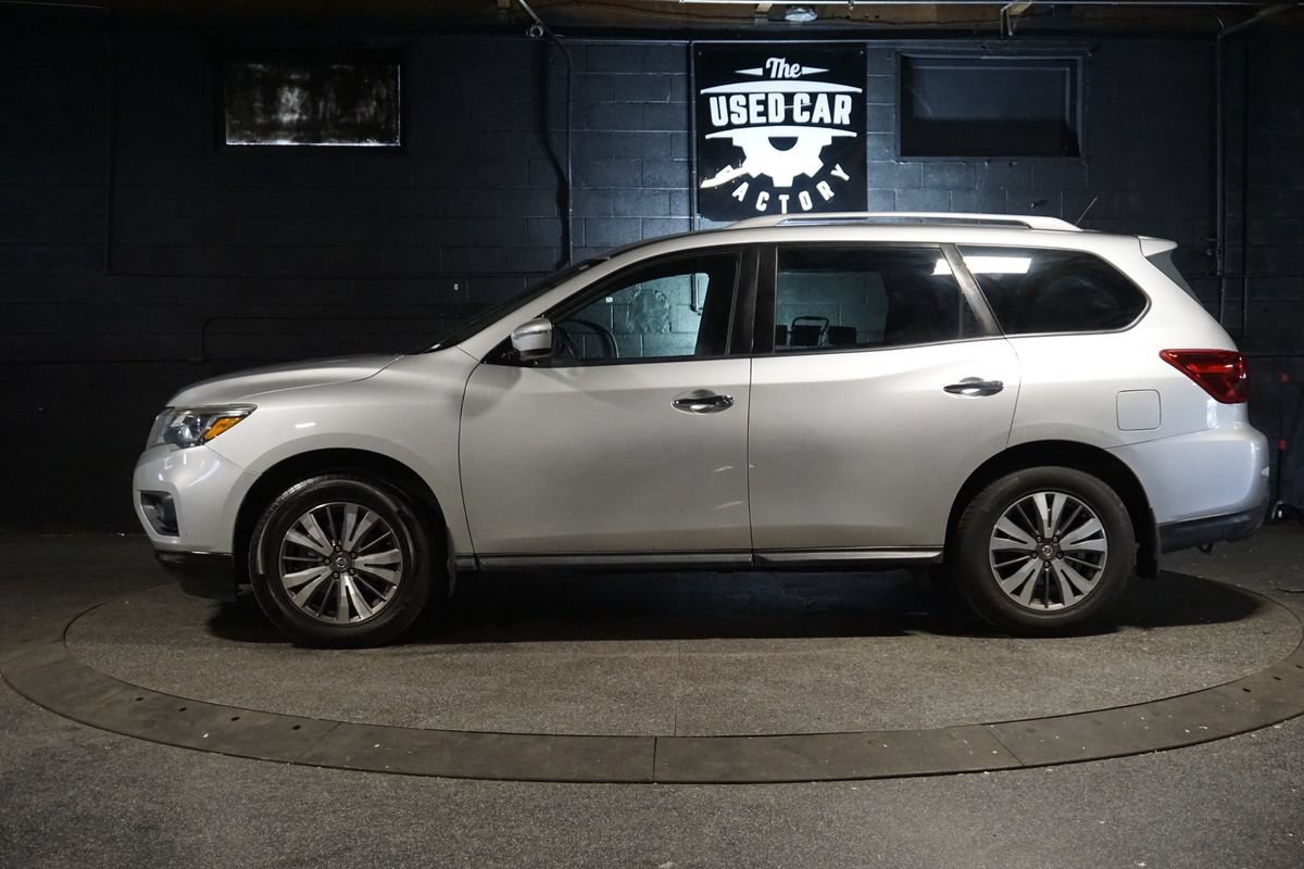 Used 2017 Nissan Pathfinder S AWD/4WD image 3