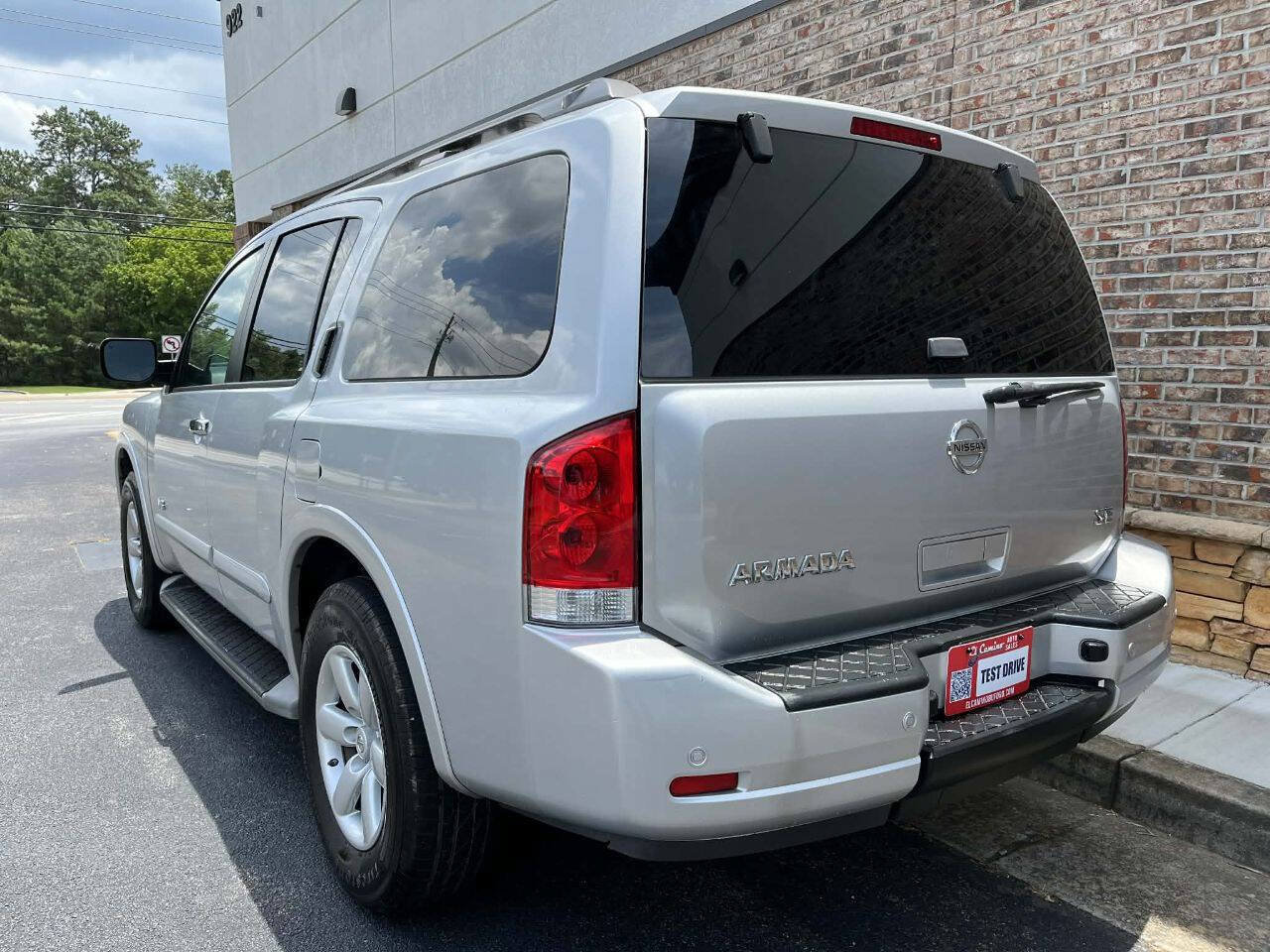Used 2008 Nissan Armada SE RWD image 3