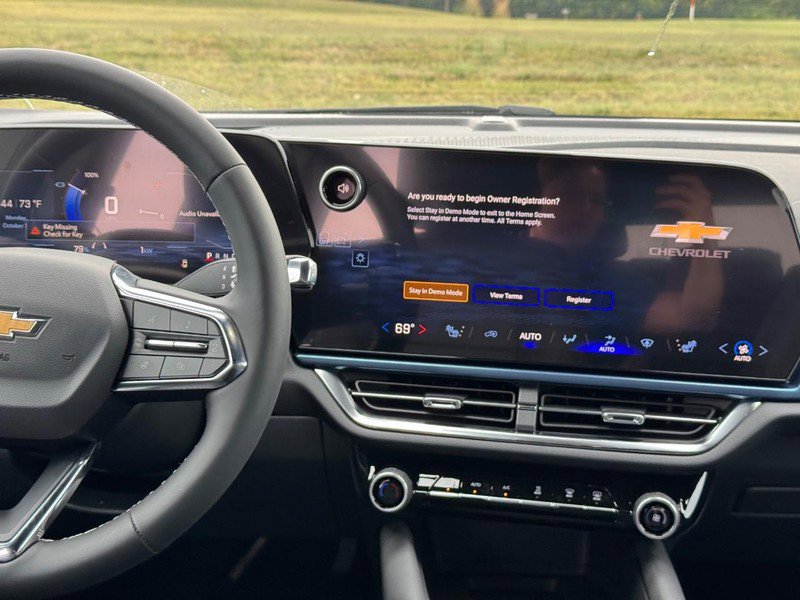 New 2026 Chevrolet Equinox EV LT FWD image 8