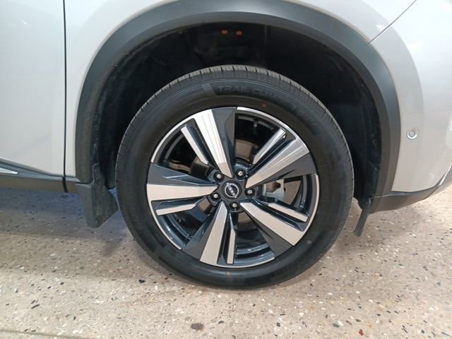 Certified 2023 Nissan Rogue SL w/ SL Premium Package image 41